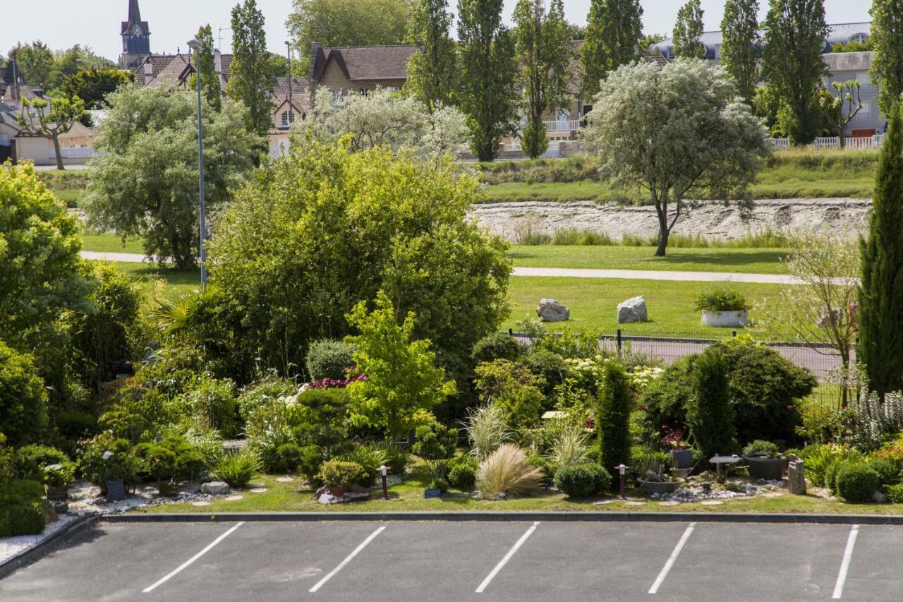 Ibis Budget Dives Sur Mer Hotel 2*